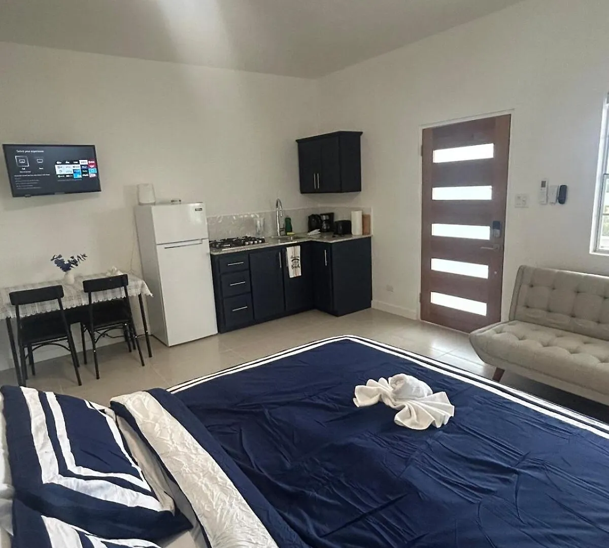 Turtle Bay Oceanview Suite - Sleeps 2 Saint Marks Village